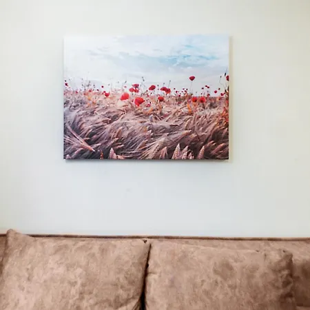 Stylish Gray Near The Center Bed & Breakfast 3*